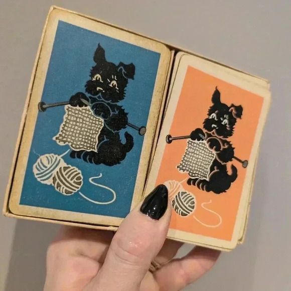Vintage playing card deck with dog design - Picture 4 of 5